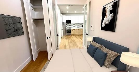 Modern 2 Bedroom Apartment with Rooftop Deck in Flatbush – No Broker Fee!