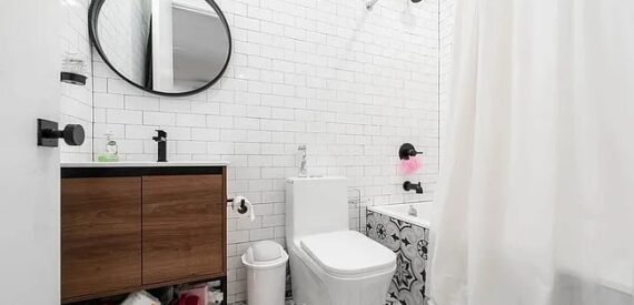 Modern 2 Bedroom Apartment with Rooftop Deck in Flatbush – No Broker Fee!