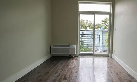 Modern 1BR Commercial Space w/ Balcony, 2 Baths &amp; Private Entrance – Bushwick Gem