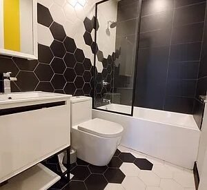 Luxury 3BR/2BA Flatbush Apartment w/Roof Deck, Central A/C &amp; Prime Transit Access
