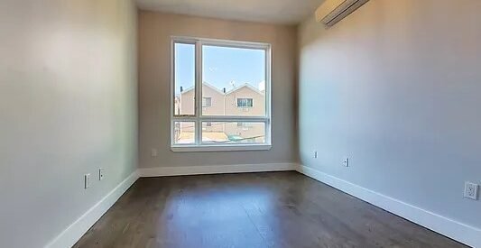 Luxury 3BR/2BA Flatbush Apartment w/Roof Deck, Central A/C &amp; Prime Transit Access