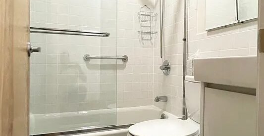 4Br 2Baths No Fee Washer dryer in the Unit