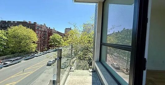 Luxury 1BR Apartment with Balcony &amp; Amenities in Prime Flatbush/Ditmas Park
