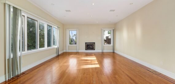Malba Home for Sale
