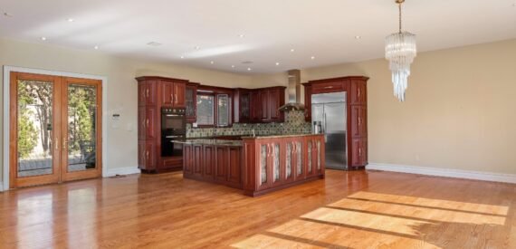 Malba Home for Sale
