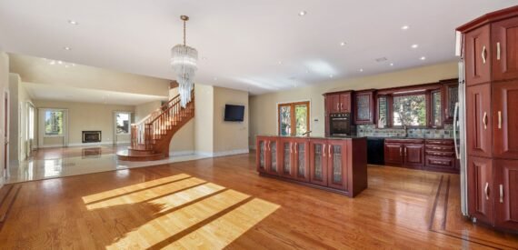 Malba Home for Sale