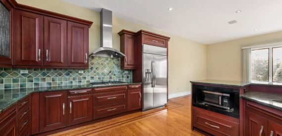 Malba Home for Sale