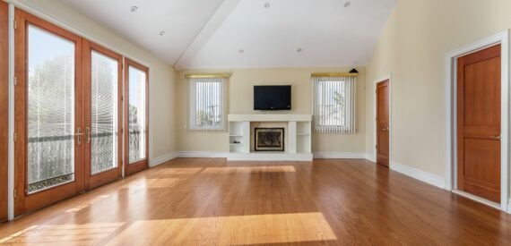 Malba Home for Sale