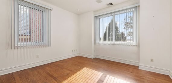 Malba Home for Sale