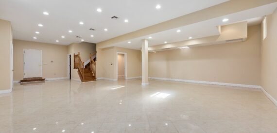 Malba Home for Sale