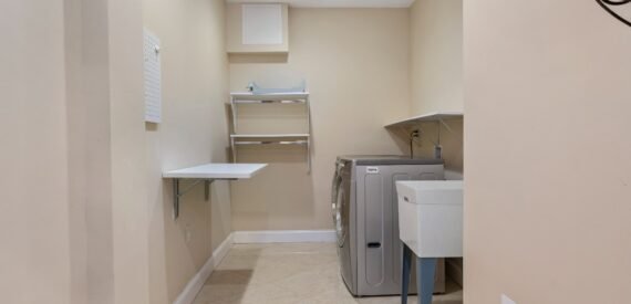 Malba Home for Sale