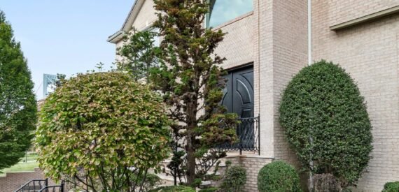 Malba Home for Sale