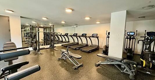 Luxury 1BR Apartment with Balcony &amp; Amenities in Prime Flatbush/Ditmas Park