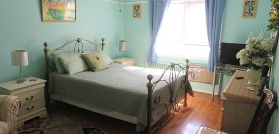 Furnished Room For Rent with Half Bathroom