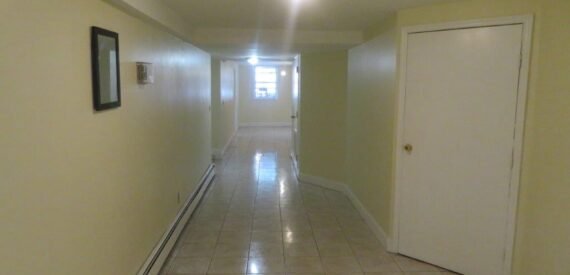 2 Bedroom Apartment $2300 Flatlands Area