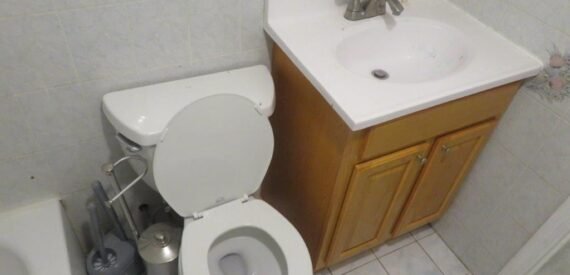 2 Bedroom Apartment $2300 Flatlands Area