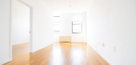 Modern Loft-Style Bushwick Apartment – Elevator, Rooftop, Pet-Friendly, No Fee