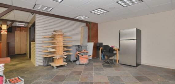 Warehouse For Lease