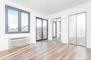___ Triplex 3 Bedroom____________________Bushwick