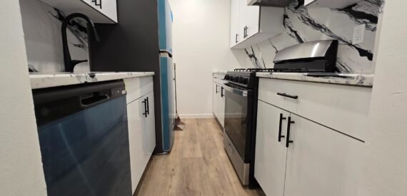 Spacious 2BR Gut-Renovated Coop Steps to Subway, Elevator, No Fee – Elmhurst