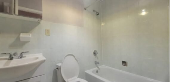 Spacious 5-Bedroom Duplex w/ Private Balcony &amp; Modern Amenities – No Fee, LES