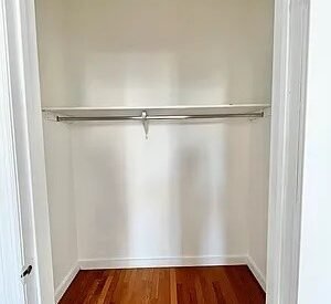 Modern 2BR Bushwick Apartment—Laundry, Pet Friendly, Steps to L &amp; M Trains!