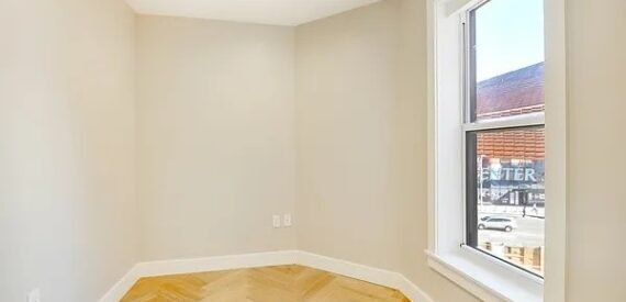 Modern 2-Bed Park Slope Gem—Prime Location, Pet Friendly, No Broker Fee!