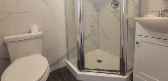 Spacious 5-Bedroom Duplex w/ Private Balcony &amp; Modern Amenities – No Fee, LES