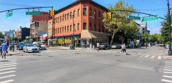 Corner Huge Commercial space for Rent, NO FEE