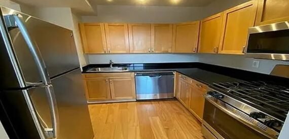 Amazing 2 bed on West 96th Street in Upper West Side
