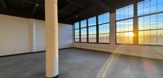 LARGE COMMERCIAL LOFT IN PRIME LOCATION IN BUSHWICK