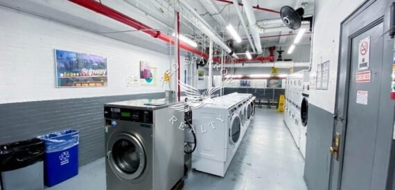 Amazing 1 bedroom on East 46th Street in Turtle Bay