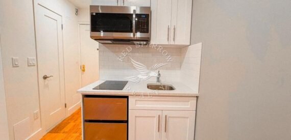 Amazing open layout on Waverly Place in Greenwich Village