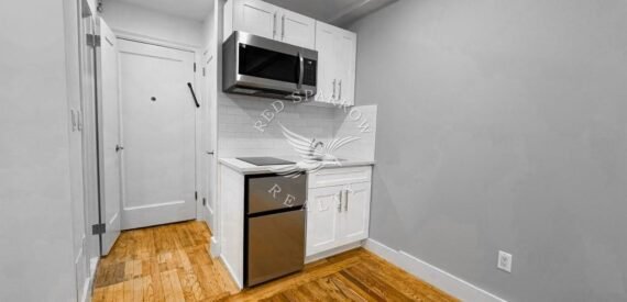 Amazing open layout on Waverly Place in Greenwich Village