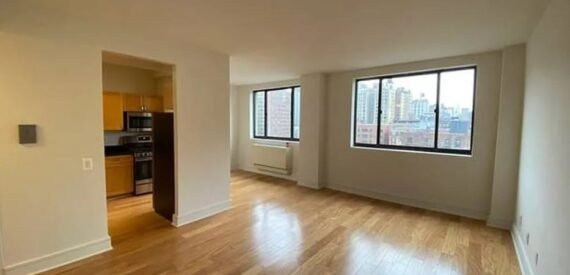 Amazing 2 bed on West 96th Street in Upper West Side