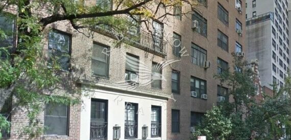 Amazing open layout on East 38th Street in Murray Hill