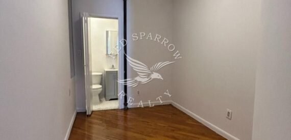 Amazing open layout on East 88th Street in Yorkville