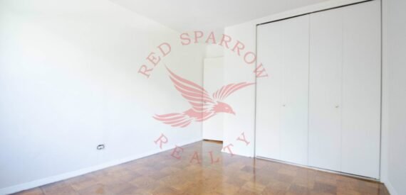 Amazing 1 bed on East 35th Street in Murray Hill