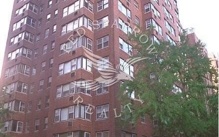 Amazing open layout on Beekman Place in Midtown East