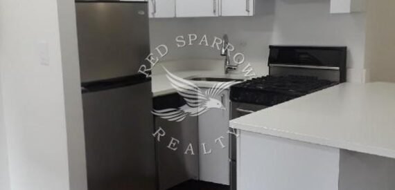 Amazing open layout on Beekman Place in Midtown East