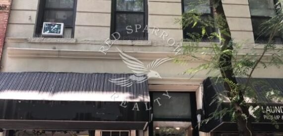 Amazing railroad 2 bed on East 89th Street in Yorkville