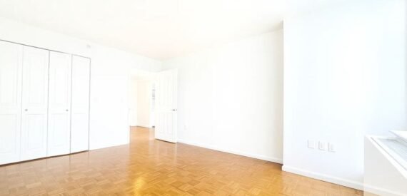 Amazing 1 bed on West 43rd Street in Hell’s Kitchen