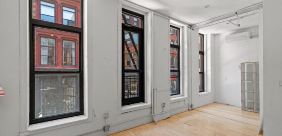 25 Howard Street – 2nd Floor