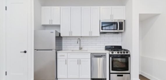 Amazing one bed on Tiemann Place in Morningside Heights