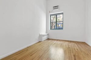 Amazing open layout on East 22nd Street in Gramercy Park