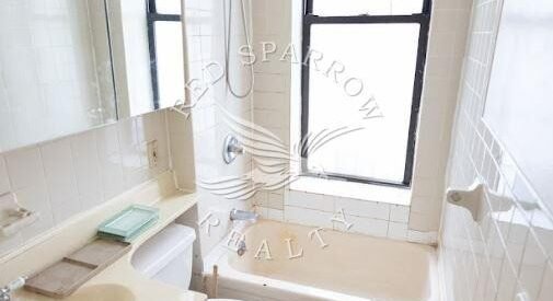 Amazing 2 bed on Second Avenue in Yorkville