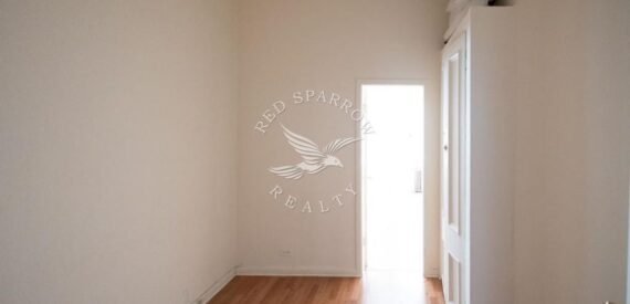 Amazing 2 bed on Second Avenue in Yorkville