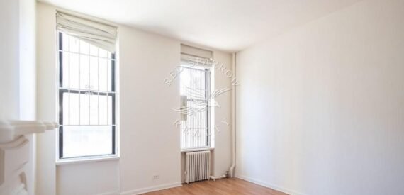 Amazing 2 bed on Second Avenue in Yorkville