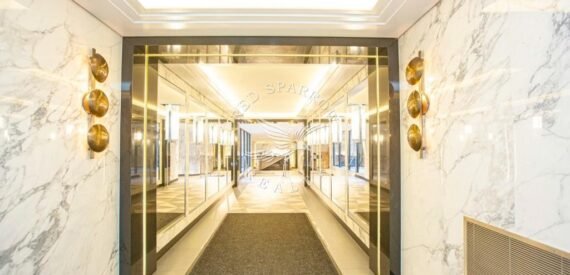 Amazing open layout on East 16th Street in Gramercy Park