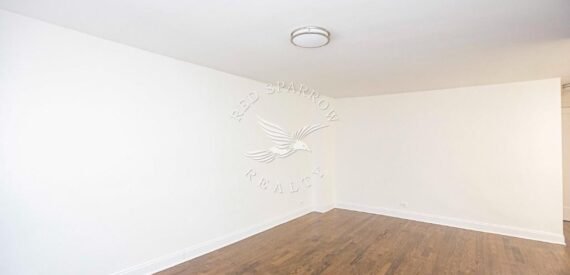 Amazing open layout on East 16th Street in Gramercy Park